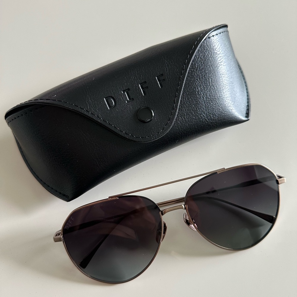 DIFF Dash Aviator Sunglasses